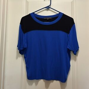 Crop Top Size Large Elite Collection in blue/black